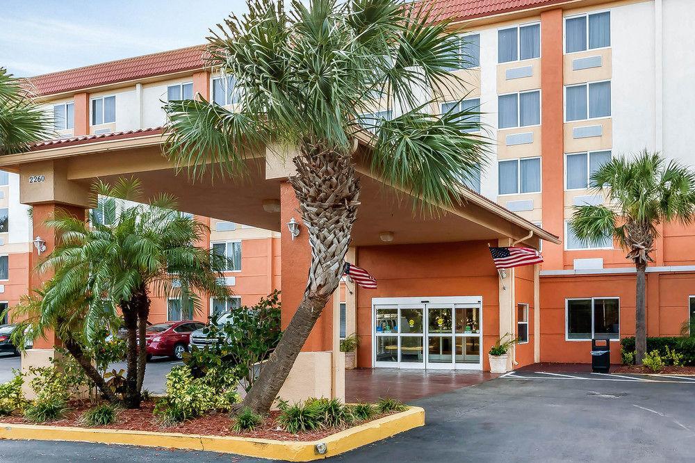 Comfort Inn St Petersburg North Exterior photo